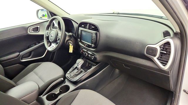 2021 Kia Soul LX IVT - 23071284 - 22