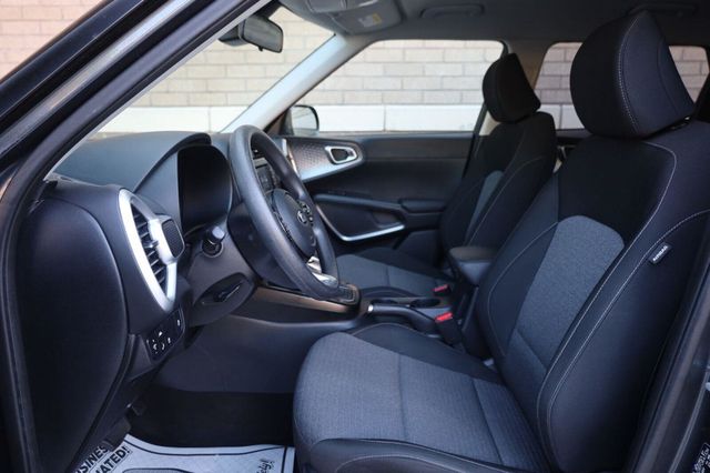 2021 Kia Soul S - 23072899 - 16