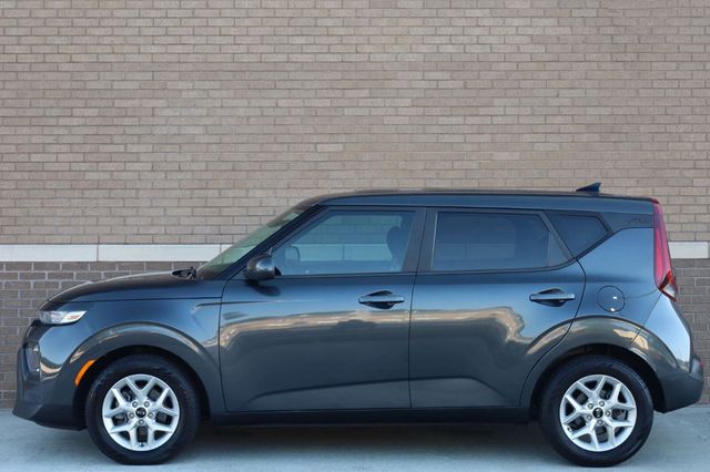 2021 Kia Soul S - 23072899 - 1