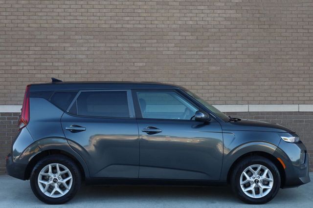 2021 Kia Soul S - 23072899 - 2