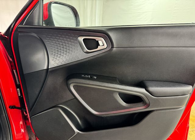 2021 Kia Soul S - 23014417 - 14