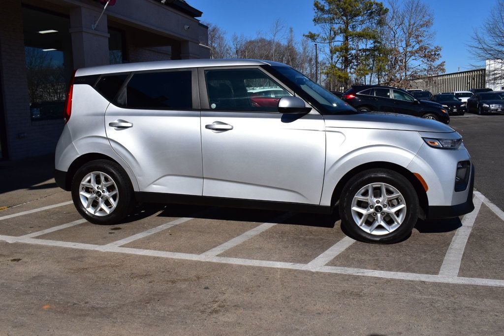 2021 Kia Soul S IVT - 22761315 - 5