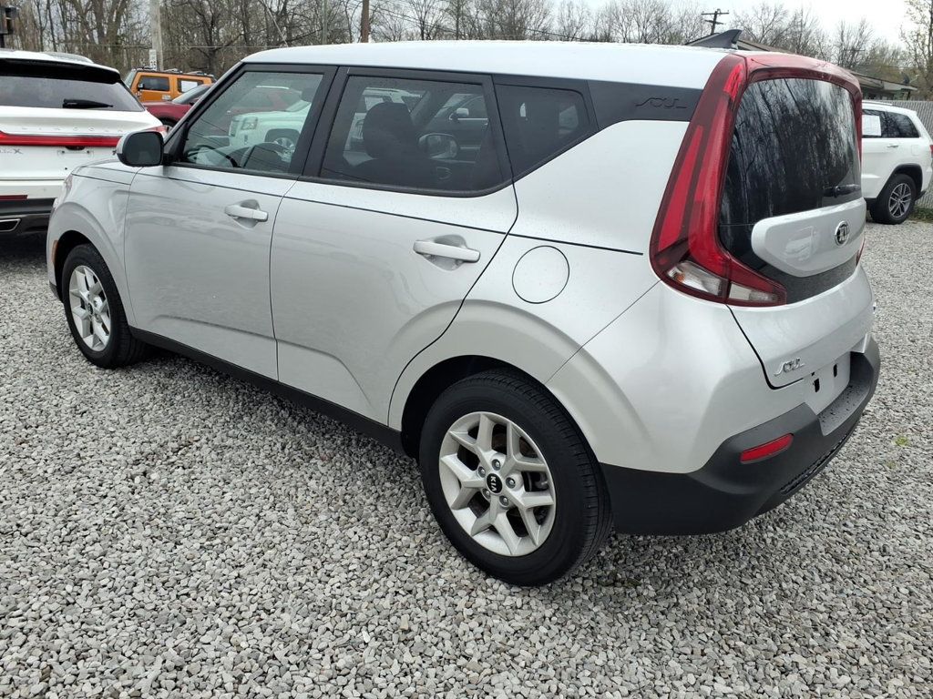 2021 Kia Soul S IVT - 22998411 - 2