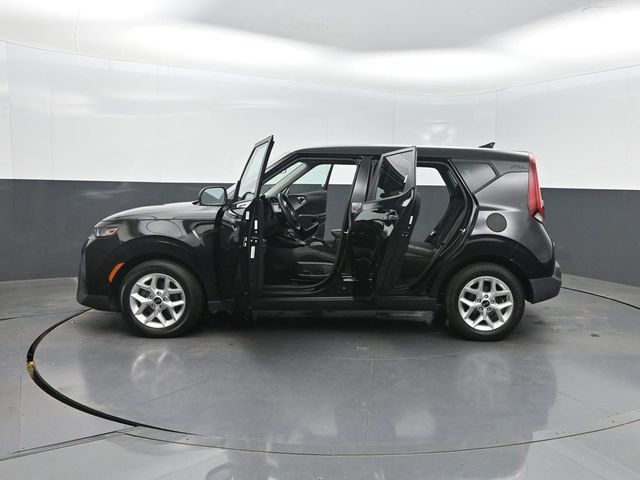 2021 Kia Soul S IVT - 23013414 - 36