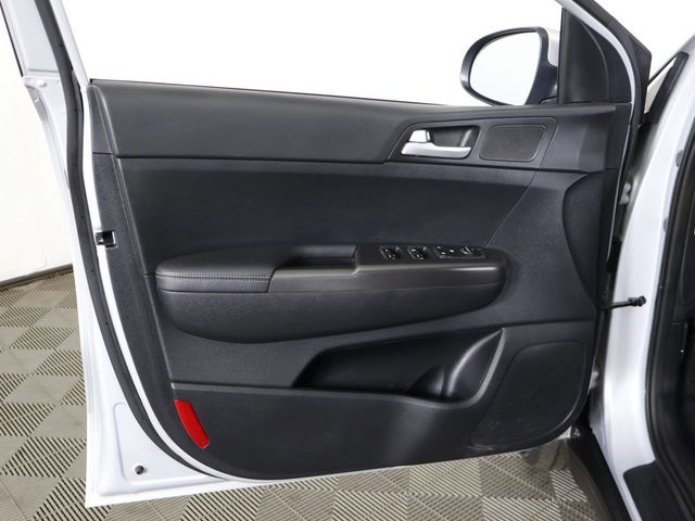 2021 Kia Sportage LX FWD - 23087295 - 18