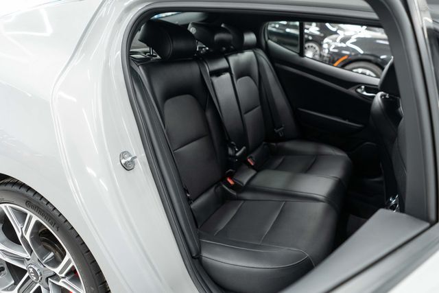 2021 Kia Stinger GT1 AWD - 22981257 - 11