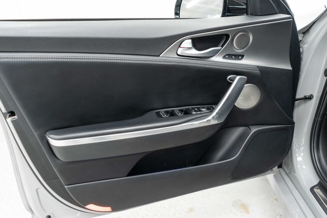 2021 Kia Stinger GT1 AWD - 22981257 - 13