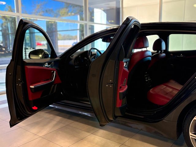 2021 Kia Stinger GT2 RWD - 22929611 - 17