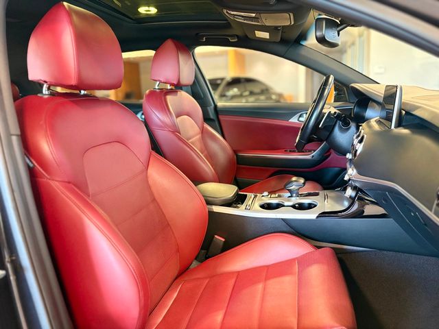 2021 Kia Stinger GT2 RWD - 22929611 - 24