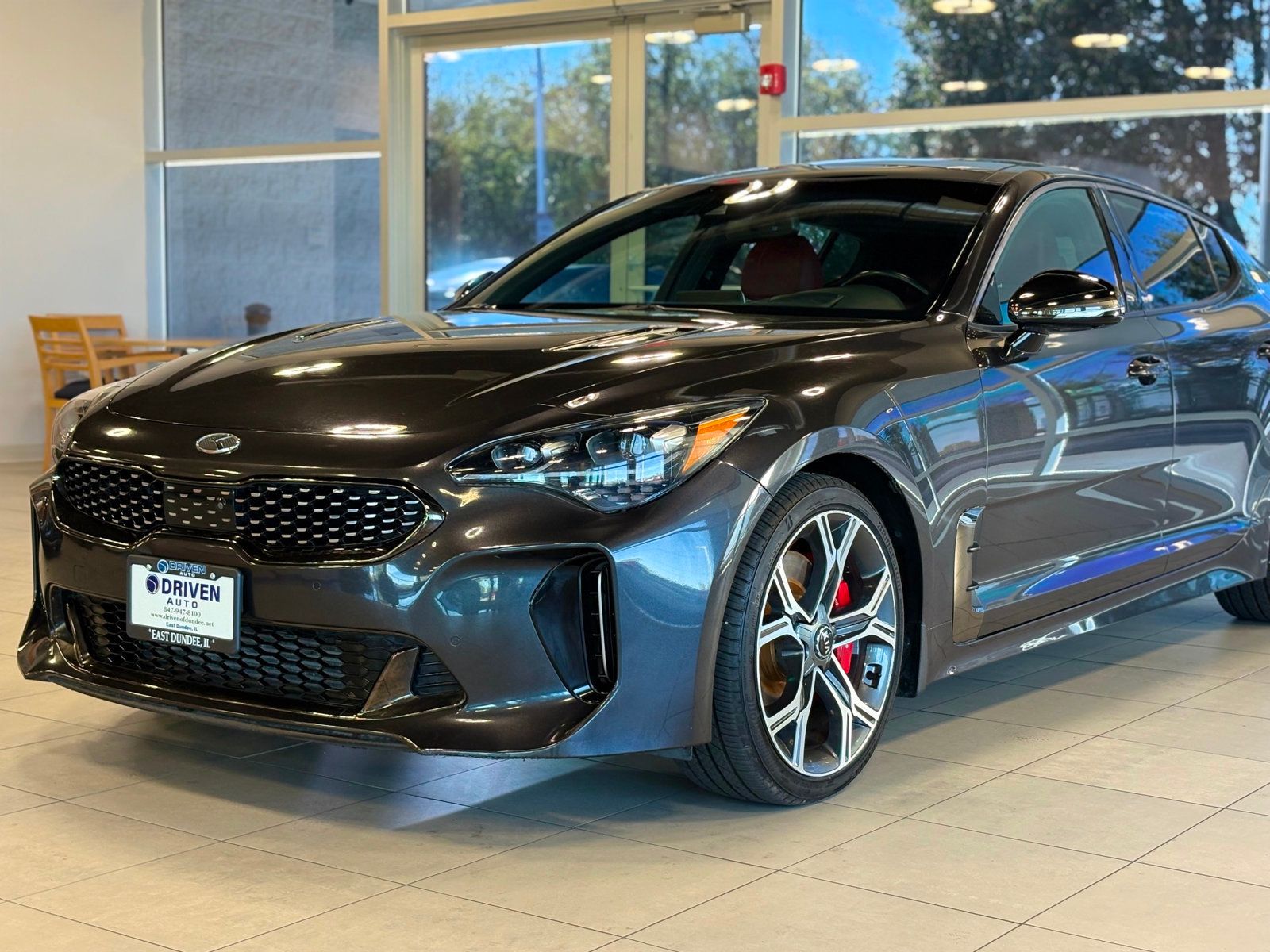 2021 Kia Stinger GT2 photo 3