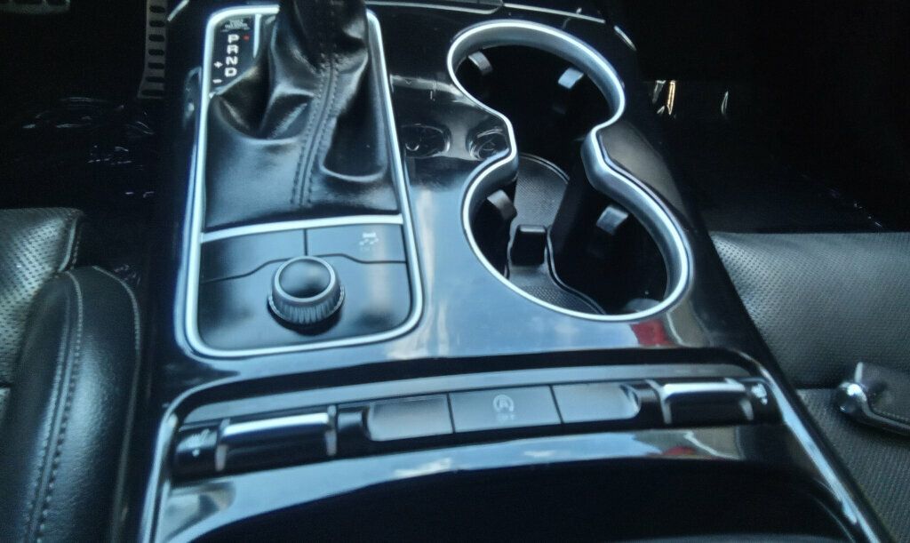 2021 Kia Stinger GT-Line photo 27