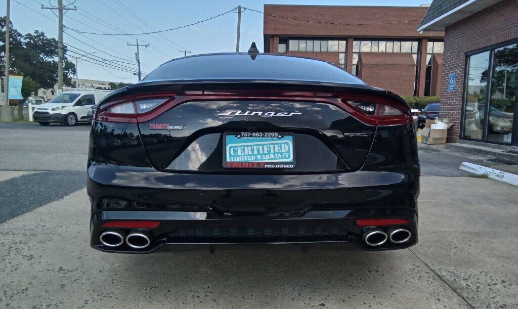 2021 Kia Stinger GT-Line photo 3