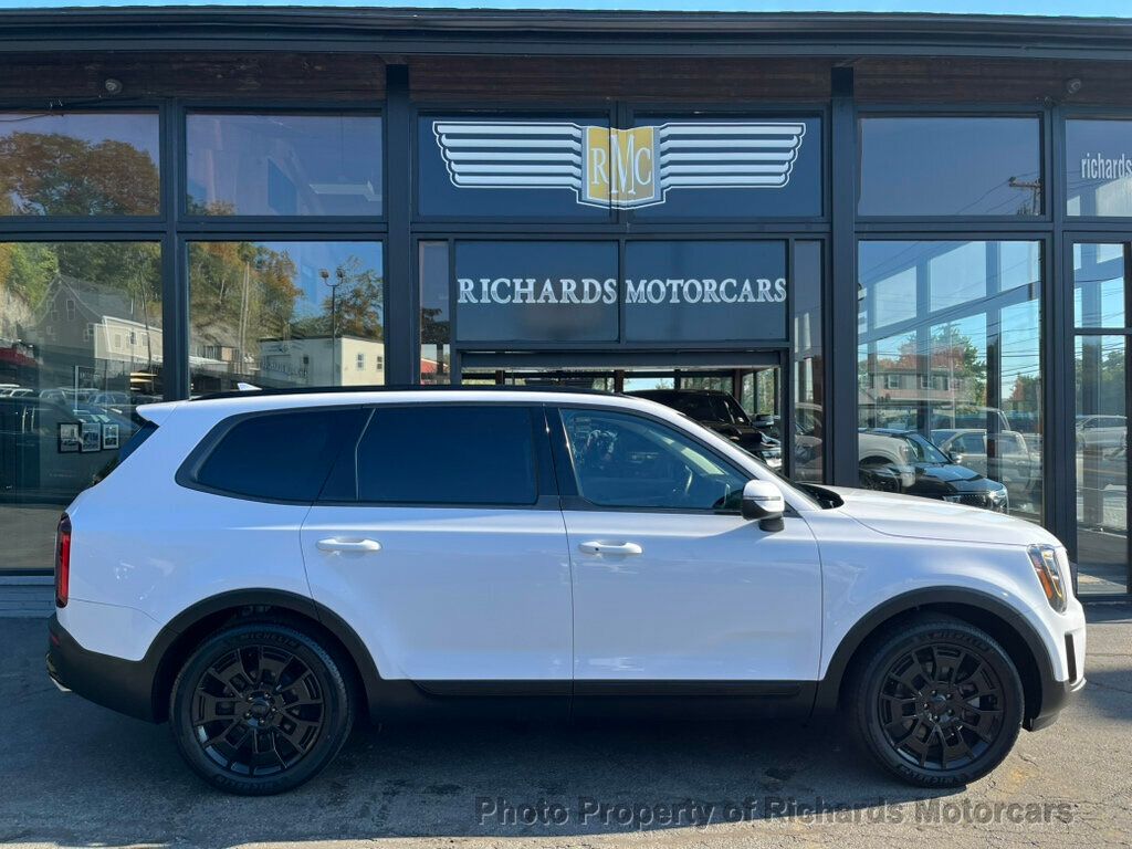 2021 Kia Telluride EX photo 2
