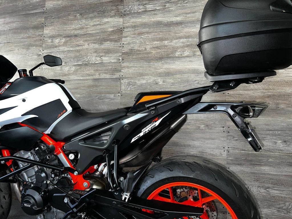 2021 KTM 890 Duke R One Owner! - 22777463 - 11