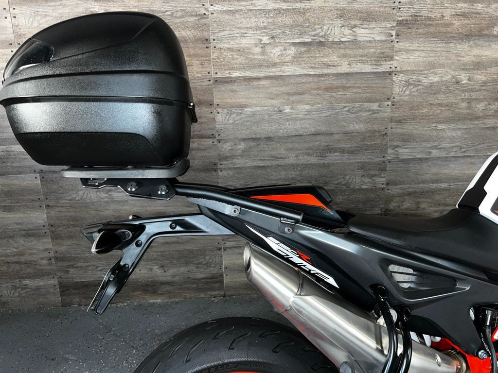 2021 KTM 890 Duke R One Owner! - 22777463 - 5