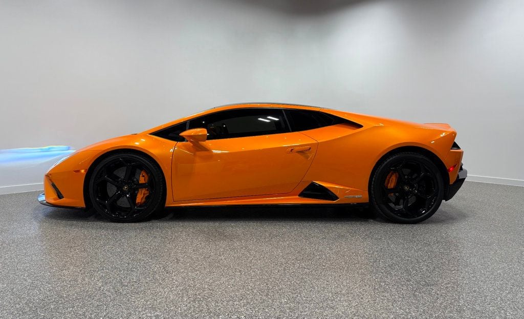 2021 Lamborghini Huracan EVO Coupe RWD - 22947882 - 21