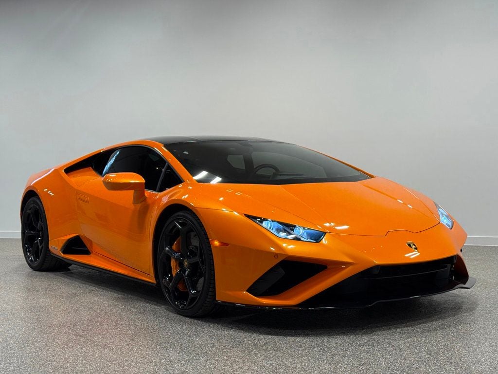 2021 Lamborghini Huracan EVO Coupe RWD - 22947882 - 24