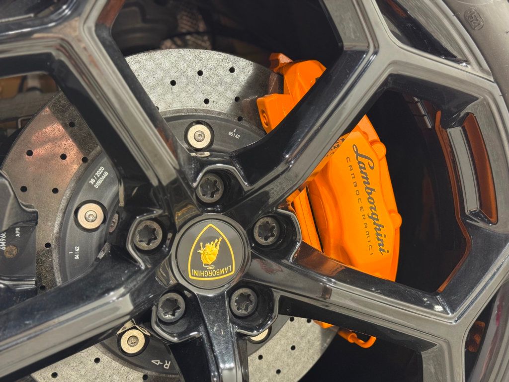 2021 Lamborghini Huracan EVO Coupe RWD - 22947882 - 40