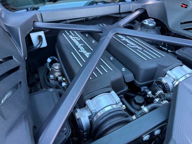 2021 Lamborghini Huracan EVO Coupe RWD - 22947882 - 56