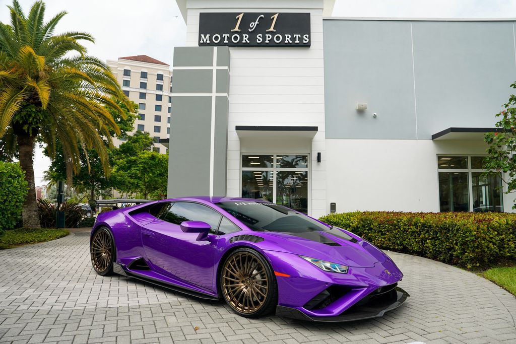 2021 Lamborghini Huracan EVO Coupe RWD - 23012204 - 0