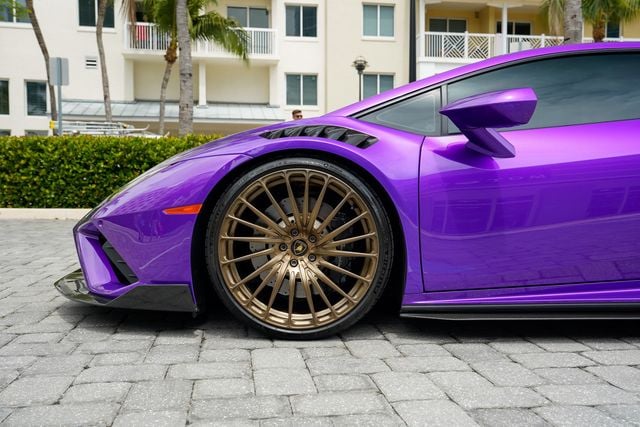 2021 Lamborghini Huracan EVO Coupe RWD - 23012204 - 12