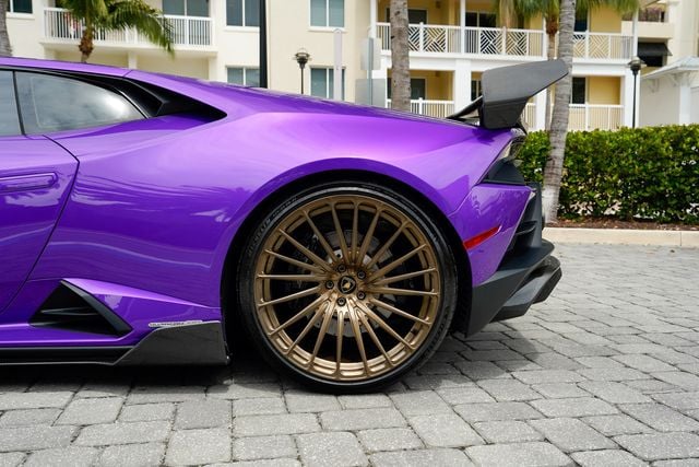 2021 Lamborghini Huracan EVO Coupe RWD - 23012204 - 14