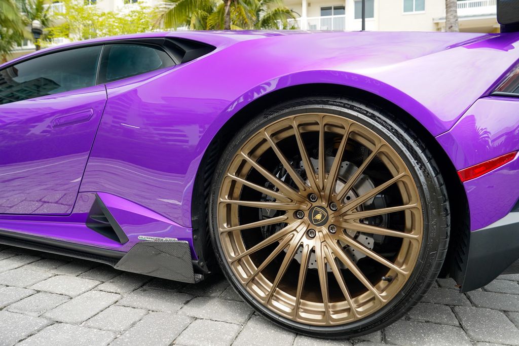 2021 Lamborghini Huracan EVO Coupe RWD - 23012204 - 18