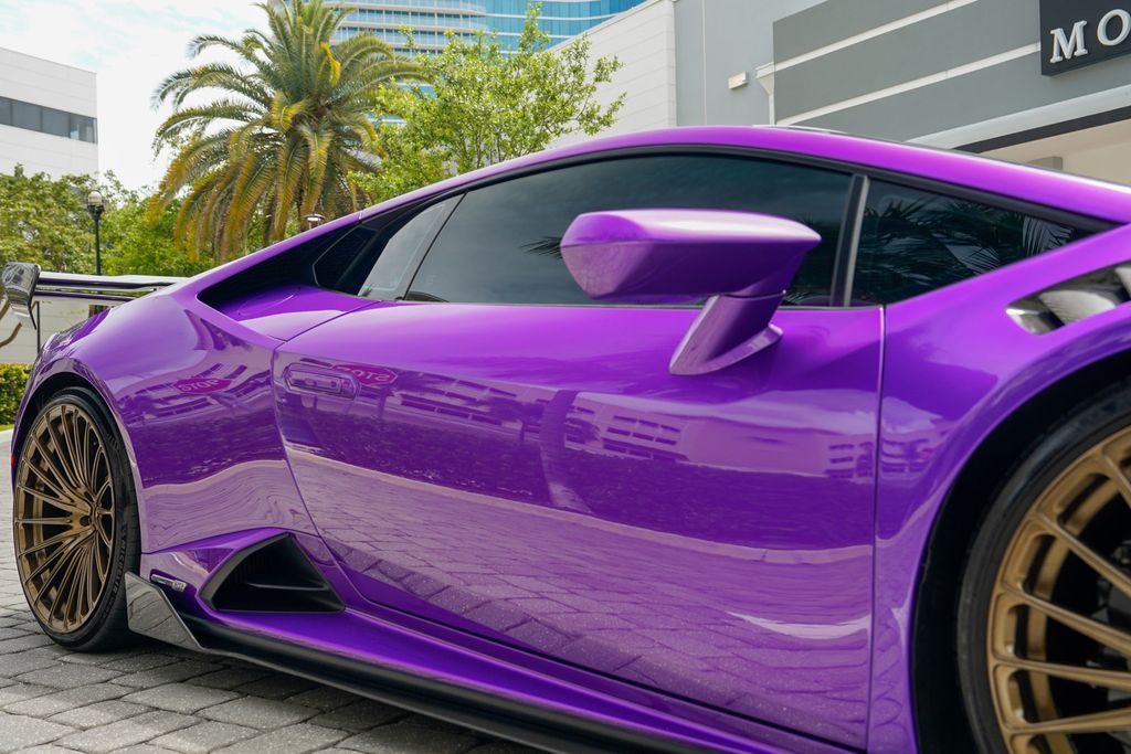2021 Lamborghini Huracan EVO Coupe RWD - 23012204 - 35