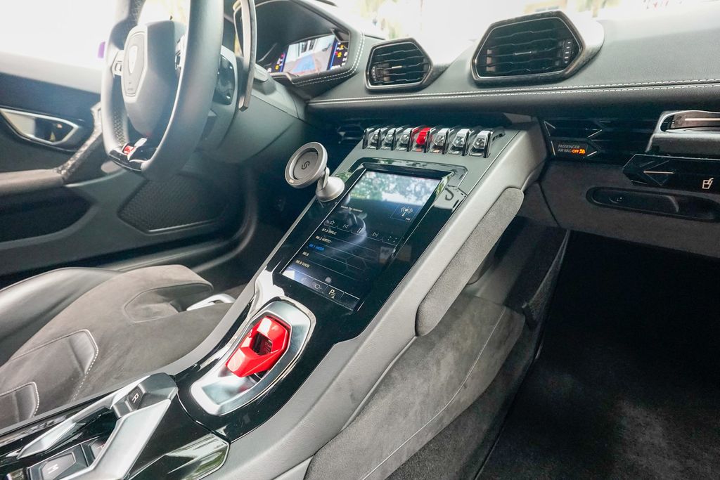 2021 Lamborghini Huracan EVO Coupe RWD - 23012204 - 91