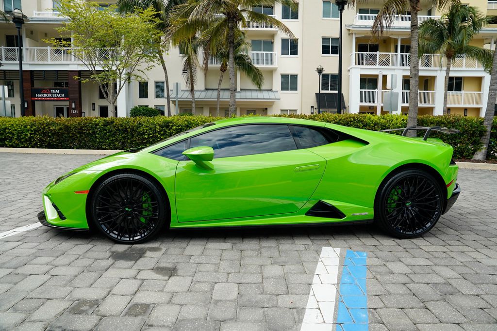2021 Lamborghini Huracan EVO Coupe RWD - 23033575 - 14