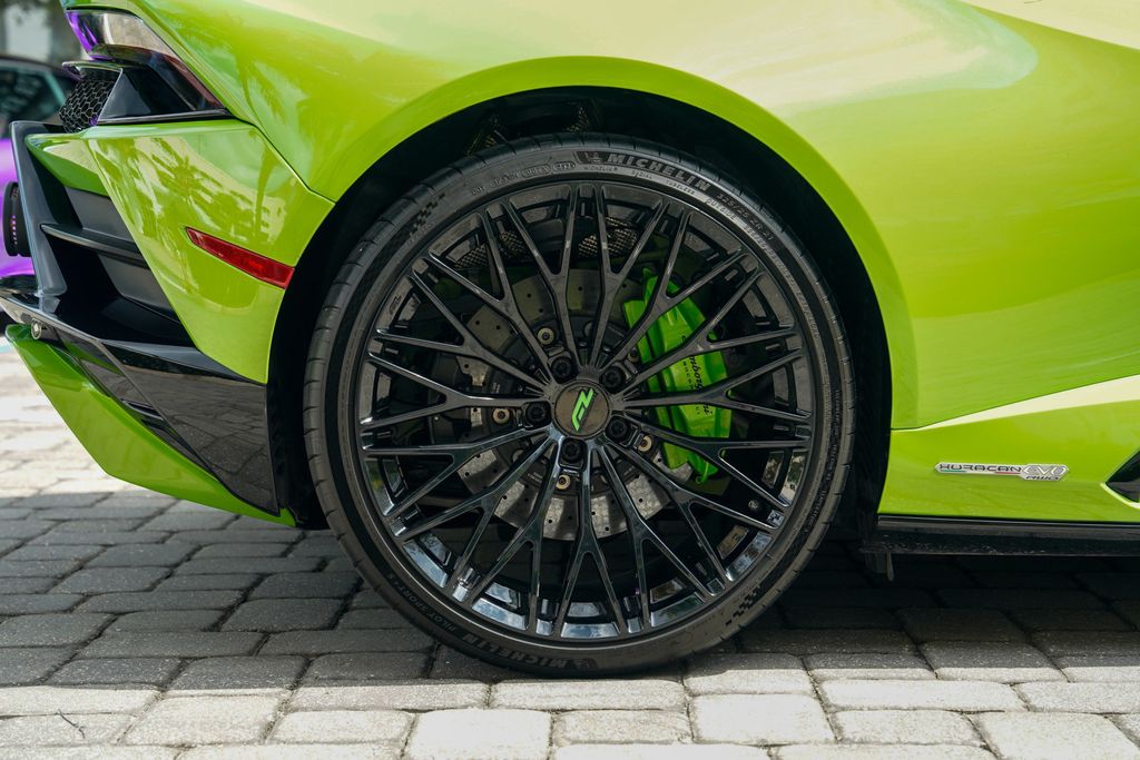 2021 Lamborghini Huracan EVO Coupe RWD - 23033575 - 31