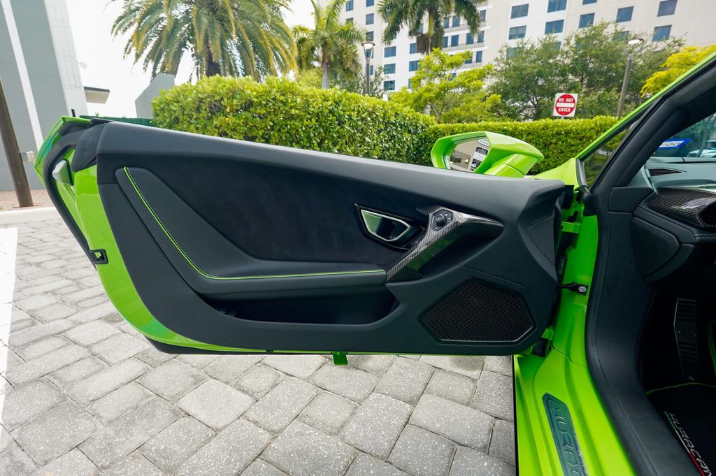 2021 Lamborghini Huracan EVO Coupe RWD - 23033575 - 51