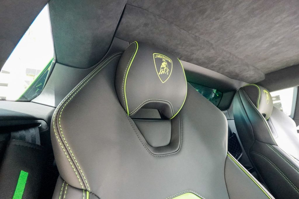 2021 Lamborghini Huracan EVO Coupe RWD - 23033575 - 77