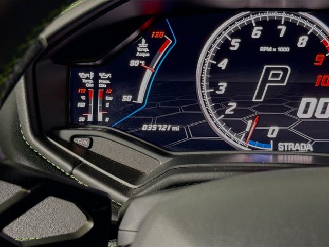 2021 Lamborghini Huracan EVO Coupe RWD - 23051993 - 11