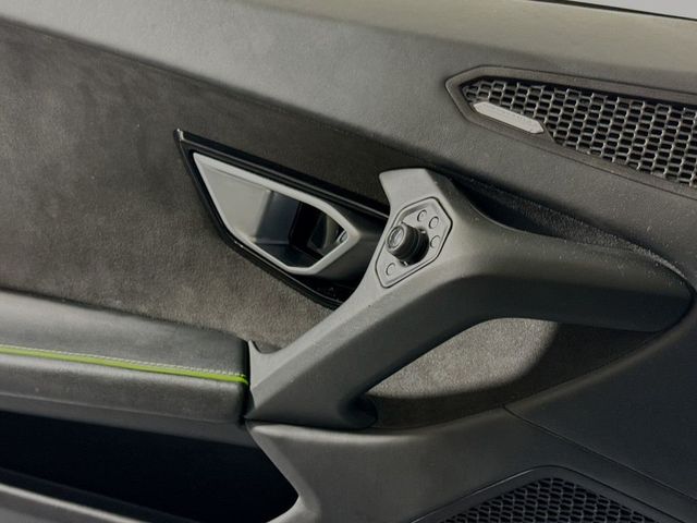 2021 Lamborghini Huracan EVO Coupe RWD - 23051993 - 22