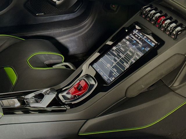 2021 Lamborghini Huracan EVO Coupe RWD - 23051993 - 23