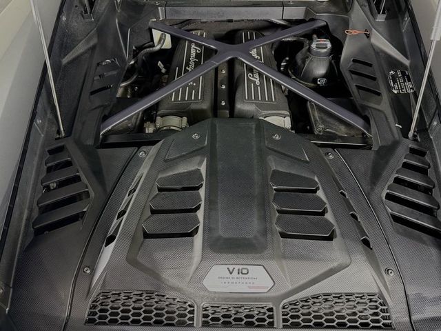 2021 Lamborghini Huracan EVO Coupe RWD - 23051993 - 25