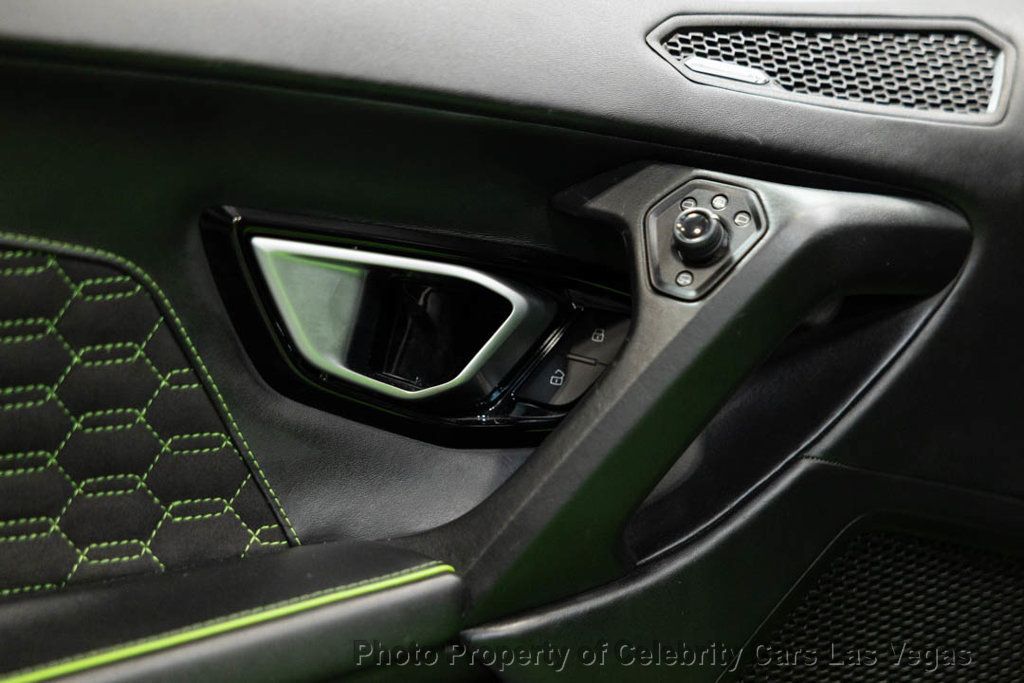 2021 Lamborghini Huracan EVO Coupe RWD - 23046543 - 36