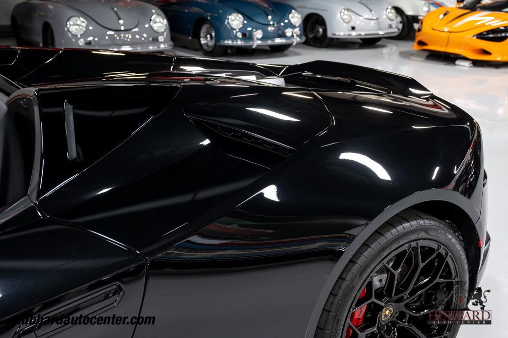 2021 Lamborghini Huracan EVO Spyder RWD - 22936149 - 55