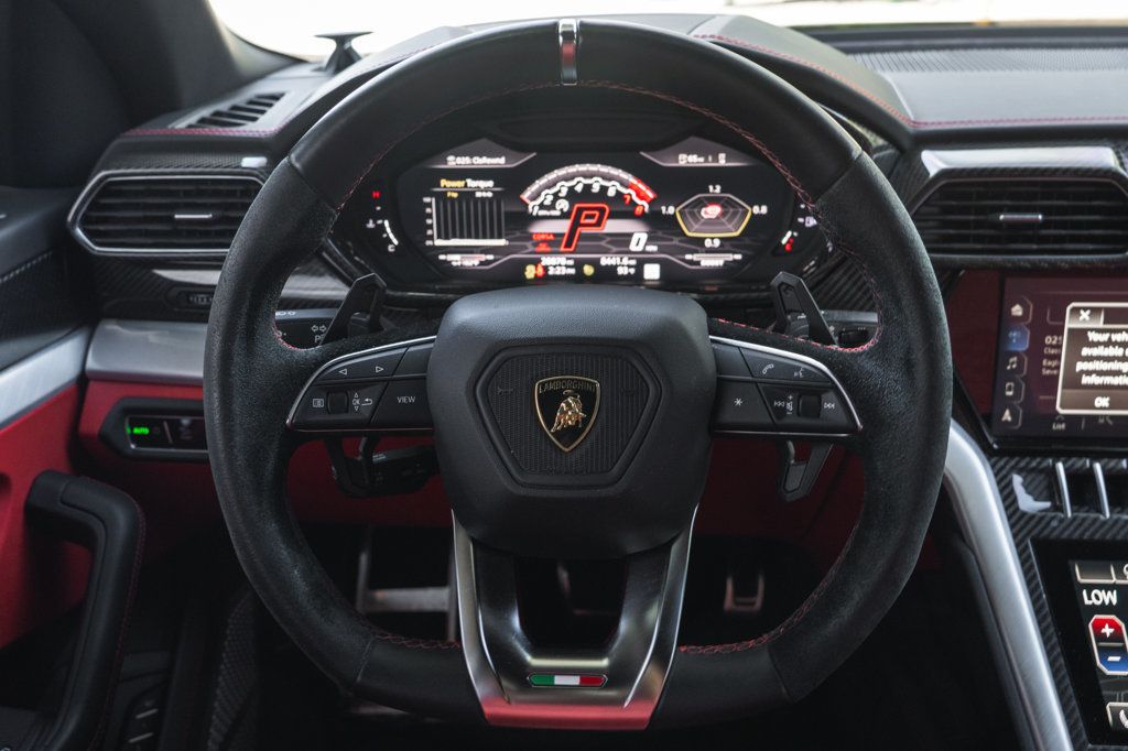 2021 Lamborghini Urus photo 15