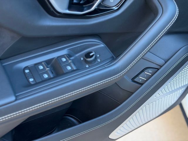 2021 Lamborghini Urus AWD - 22995864 - 19