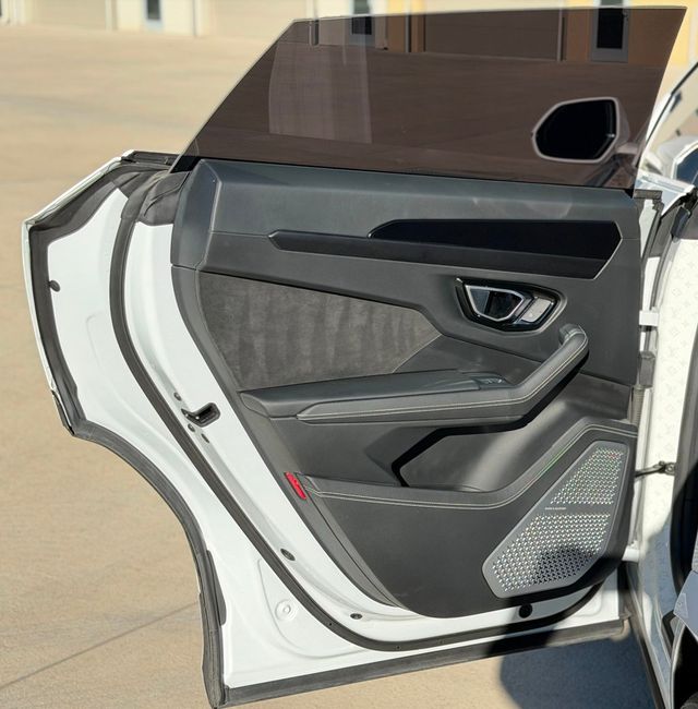 2021 Lamborghini Urus AWD - 22995864 - 27