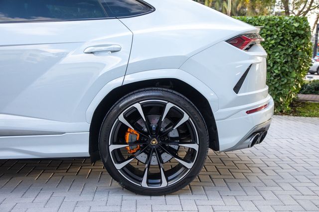 2021 Lamborghini Urus AWD - 22713615 - 11