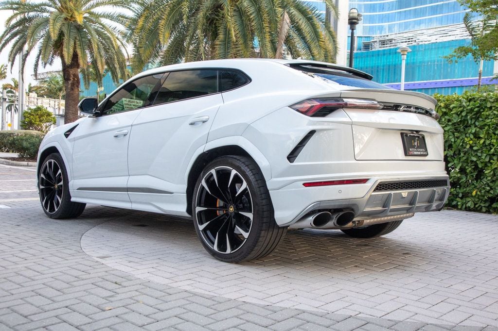 2021 Lamborghini Urus AWD - 22713615 - 16