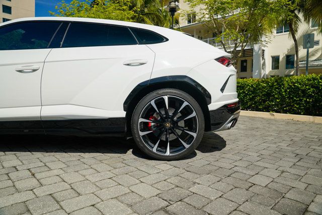2021 Lamborghini Urus AWD - 22919740 - 15