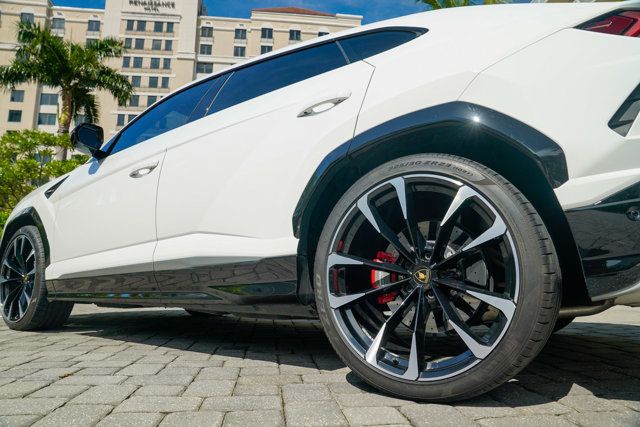 2021 Lamborghini Urus AWD - 22919740 - 17