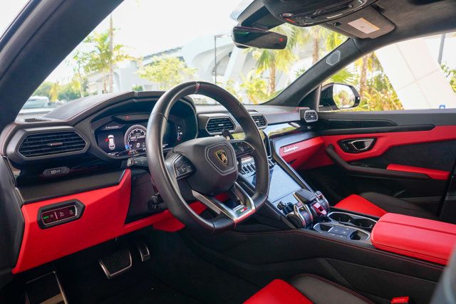 2021 Lamborghini Urus AWD - 22919740 - 52