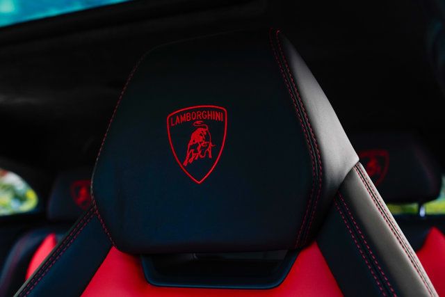 2021 Lamborghini Urus AWD - 22919740 - 56
