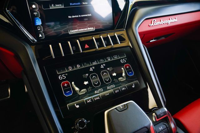 2021 Lamborghini Urus AWD - 22919740 - 63