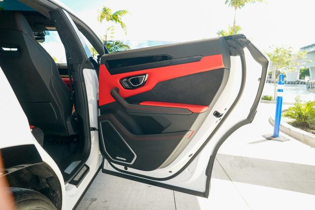 2021 Lamborghini Urus AWD - 22919740 - 88